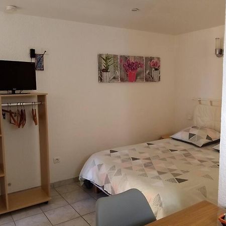 Studio Meuble Independant Tout Confort Classe 2** Aubenas Exterior foto